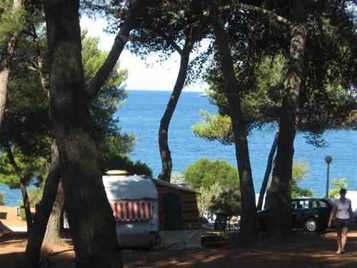 camping-indije-medulin-banjole-xcspy