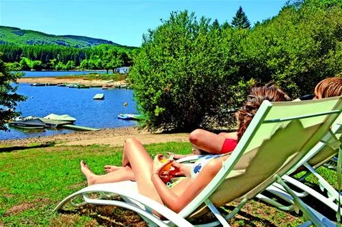 camping-le-rouquie-du-lac-lamontelarie-qfv3p