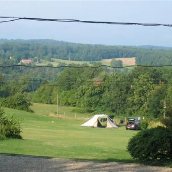 camping-lestaubiere-douville-la-dordogne-5bs05