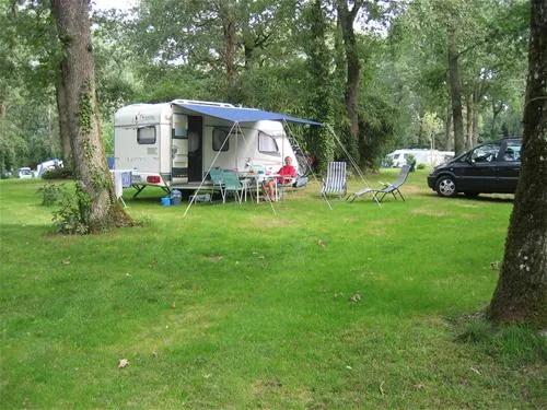 camping-lestaubiere-douville-la-dordogne-gobg9