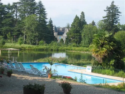 camping-lestaubiere-douville-la-dordogne-kdkbf