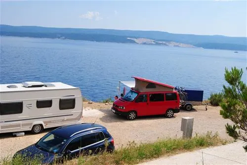 camping-sirena-omis-2edwx