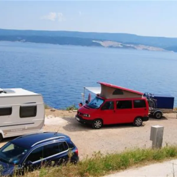 camping-sirena-omis-2edwx