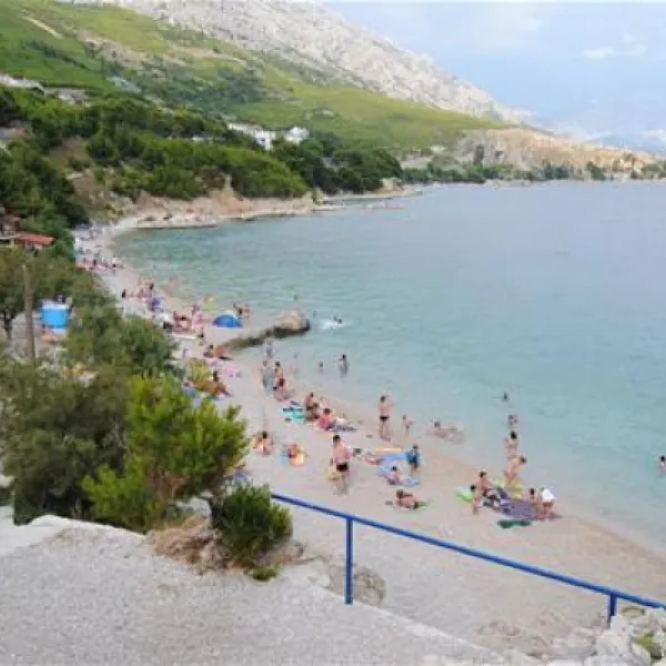 camping-sirena-omis-9nqen