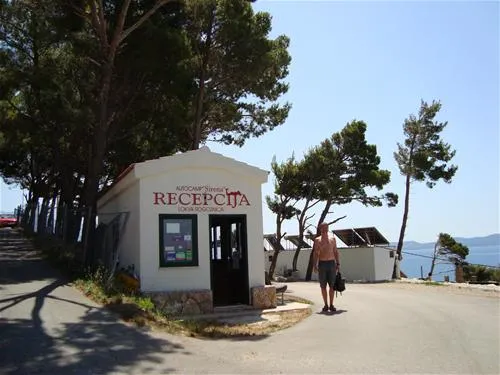 camping-sirena-omis-cfvz5