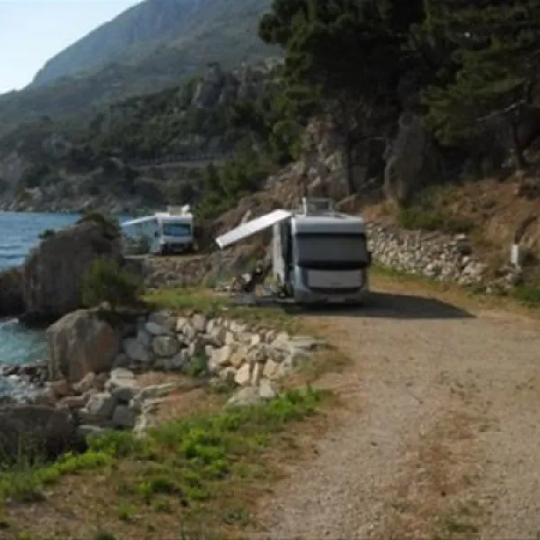 camping-sirena-omis-d0m0c