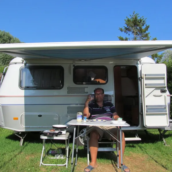 camping-le-robinson-colleville-sur-mer-gbjgd