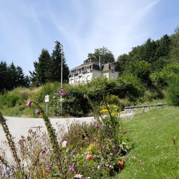 camping-du-chateau-grangessurvologne-b5duw