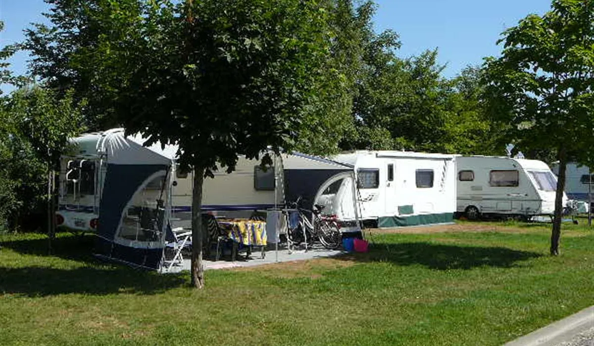 camping-les-ceriselles-vincelles-0rc7i