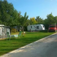 camping-les-ceriselles-vincelles-y7iw7