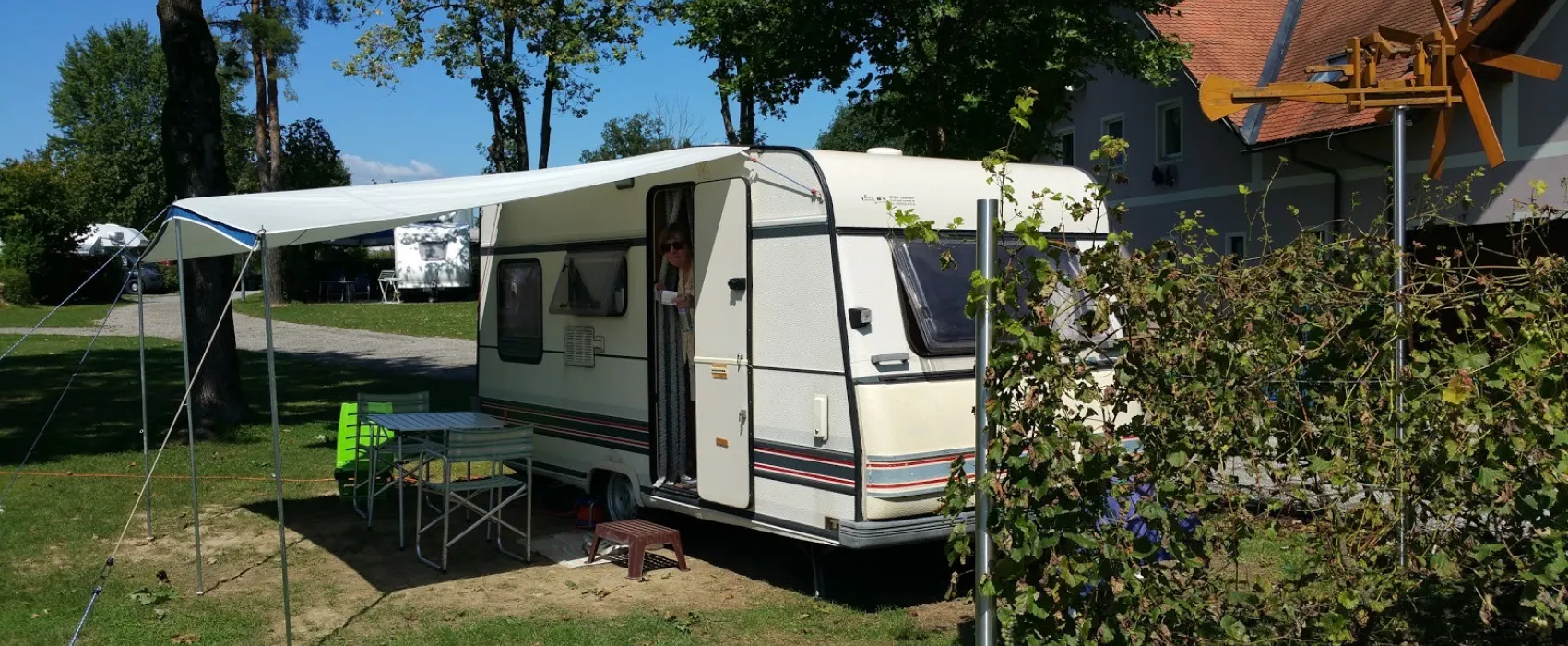 Naturbadesee Weinland Camping