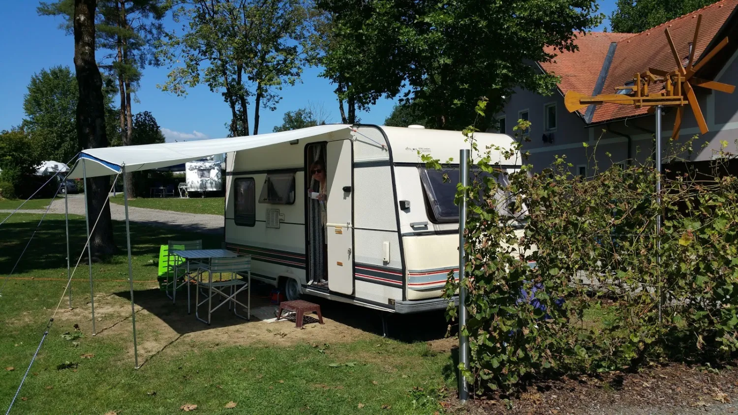 naturbadesee-weinland-camping-gleinsttten-fwedz
