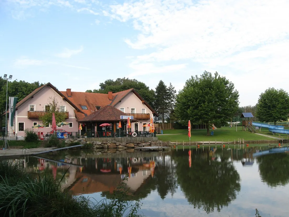 naturbadesee-weinland-camping-gleinsttten-kkqmc