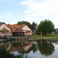 naturbadesee-weinland-camping-gleinsttten-kkqmc