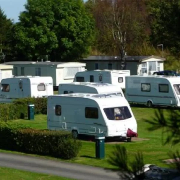 robin-hood-caravan-camping-park-slingsby-york-pa90p