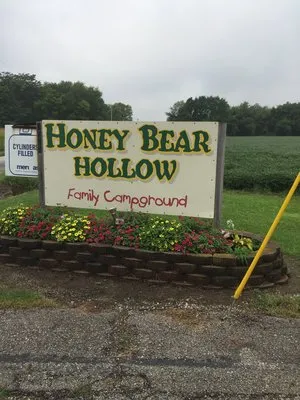 honey-bear-hollow-family-peru-eq5vj