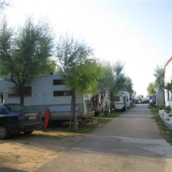 campeggio-bellariva-peschici-iz9am
