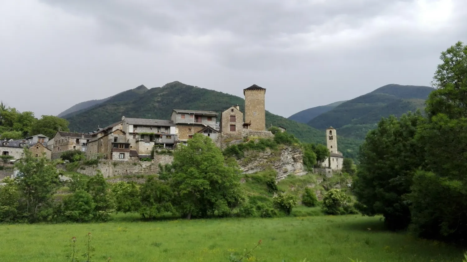 camping-oto-huesca-osncw