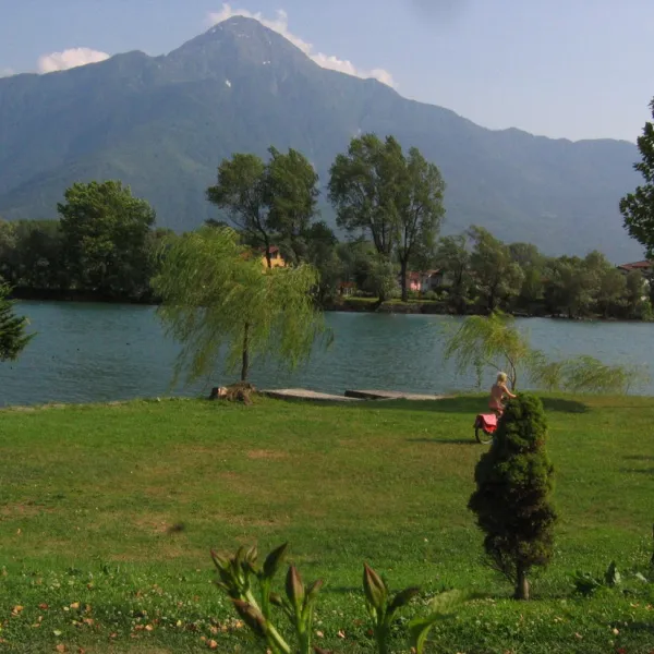 camping-la-riva-sorico-qwjqf