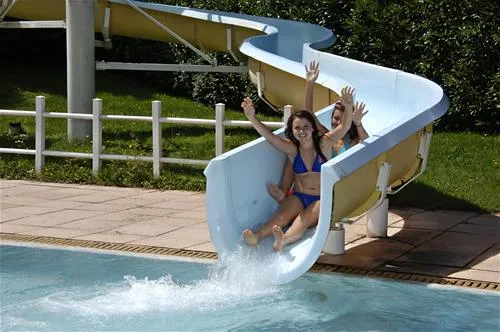 camping-le-village-des-meuniers-dompierre-les-ormes-fwz5p