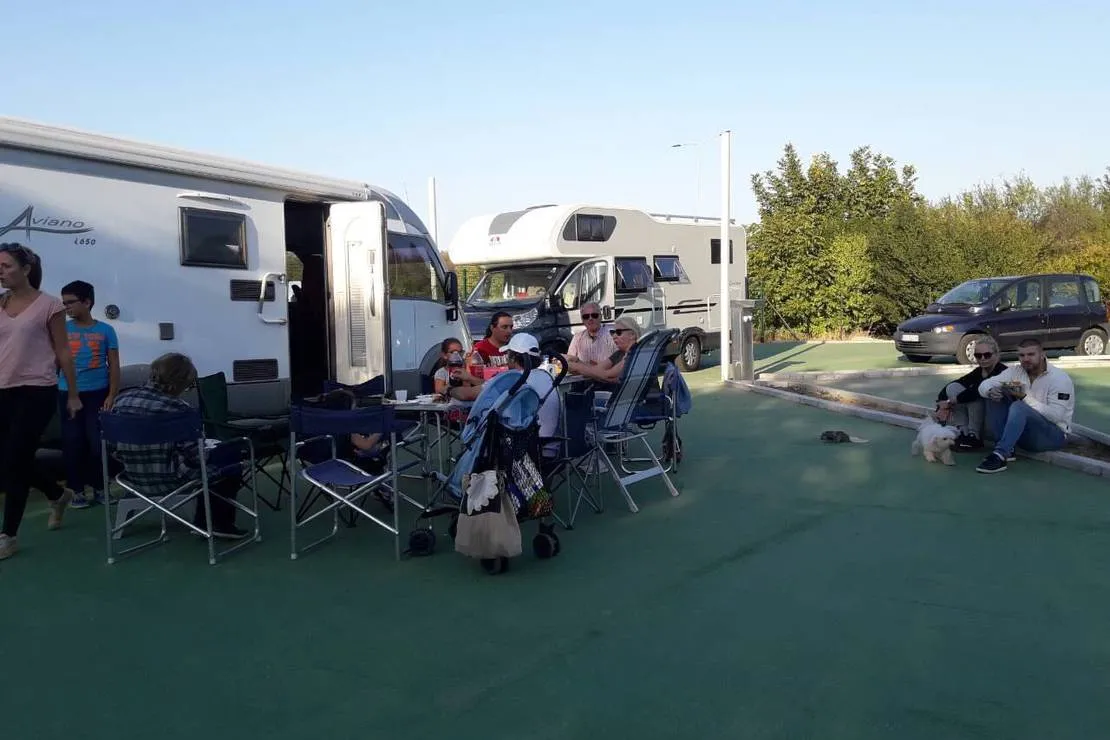 camping-stop-west-camp-bg-surcin-95pup