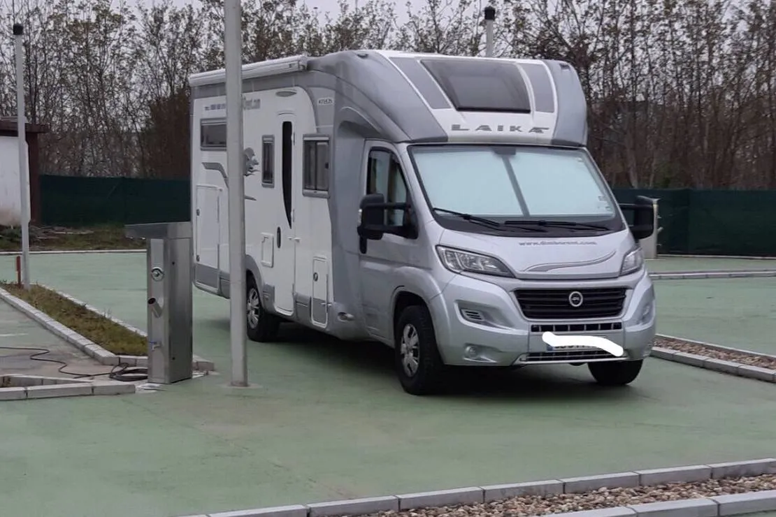 camping-stop-west-camp-bg-surcin-vapf4