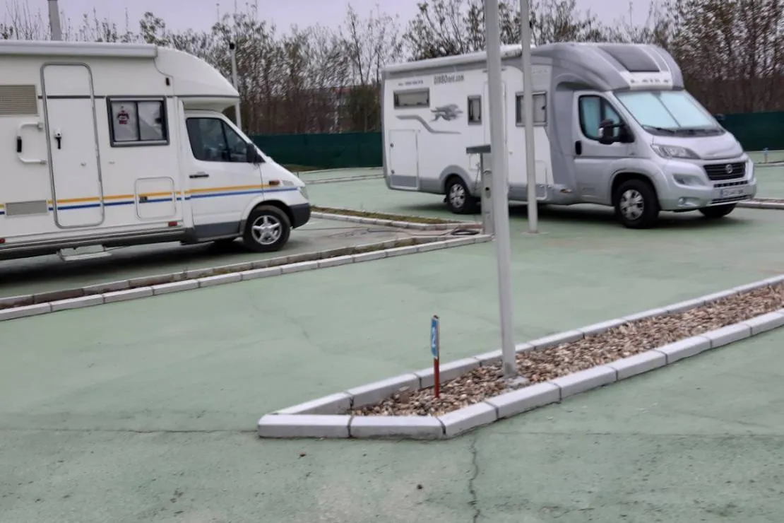 camping-stop-west-camp-bg-surcin-xffor