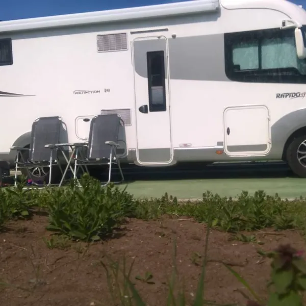 camping-stop-west-camp-bg-surcin-zht2h