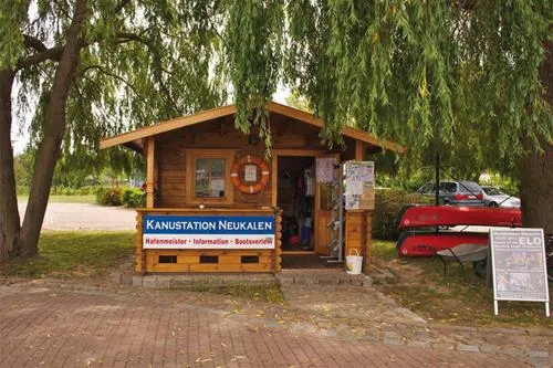 peenecamp-neukalen-meckl-seenplatte-schweiz-neukalen-flmui