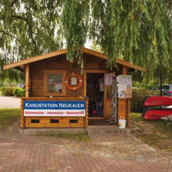 peenecamp-neukalen-meckl-seenplatte-schweiz-neukalen-flmui