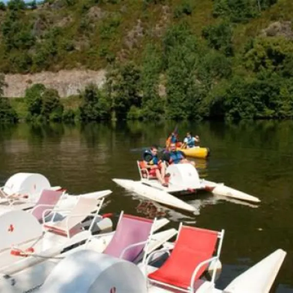 flower-camping-le-port-de-lacombe-flagnac-8r1he