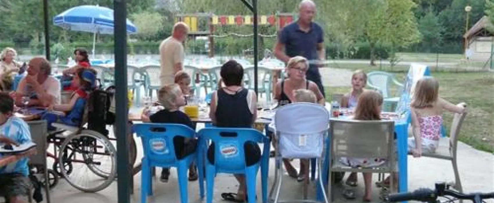Flower Camping - Le Port de Lacombe