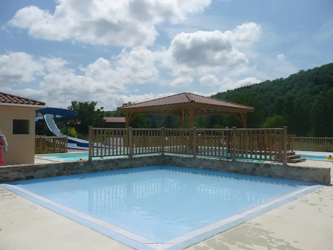flower-camping-le-port-de-lacombe-flagnac-nr8rs