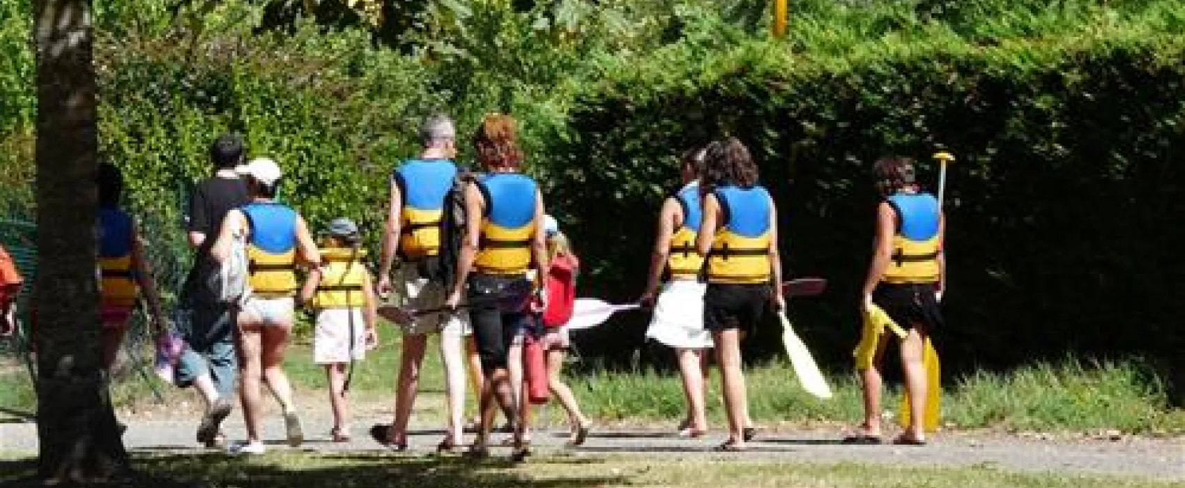 Flower Camping - Le Port de Lacombe