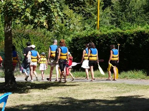 flower-camping-le-port-de-lacombe-flagnac-vtlrr