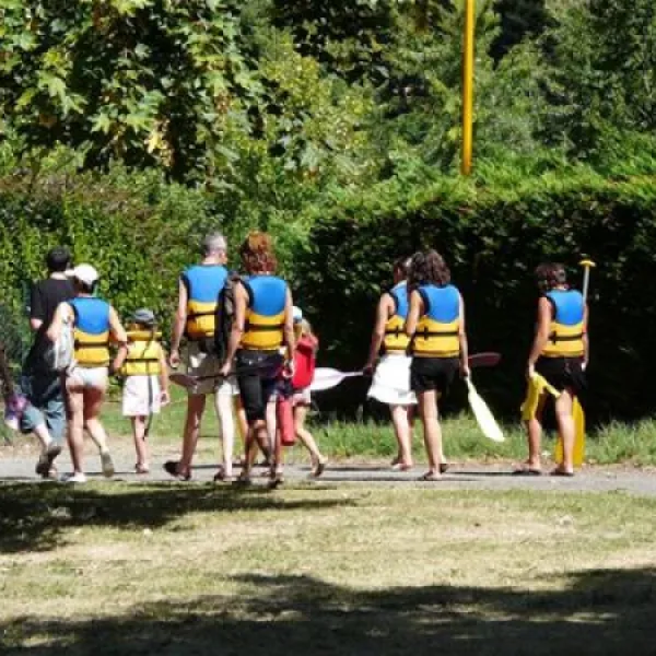 flower-camping-le-port-de-lacombe-flagnac-vtlrr