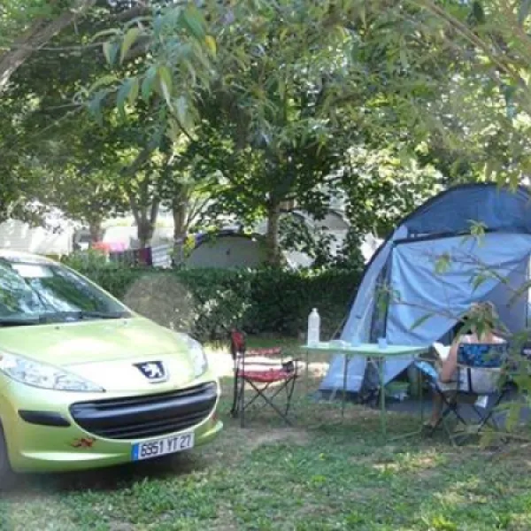 flower-camping-le-port-de-lacombe-flagnac-z14ci