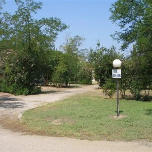 campsite-e-o-t-kammenavourla-plwdy