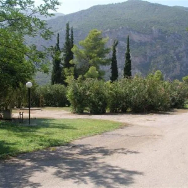 campsite-e-o-t-kammenavourla-tu8lj