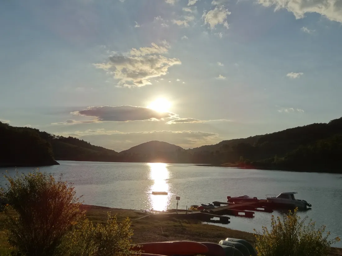 camping-la-romiguiere-laguiole-qhusa