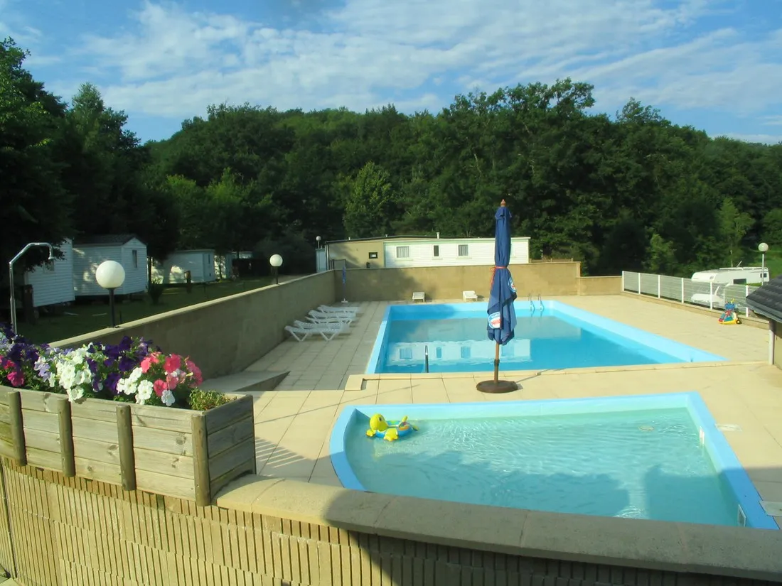 camping-la-romiguiere-laguiole-rodz1