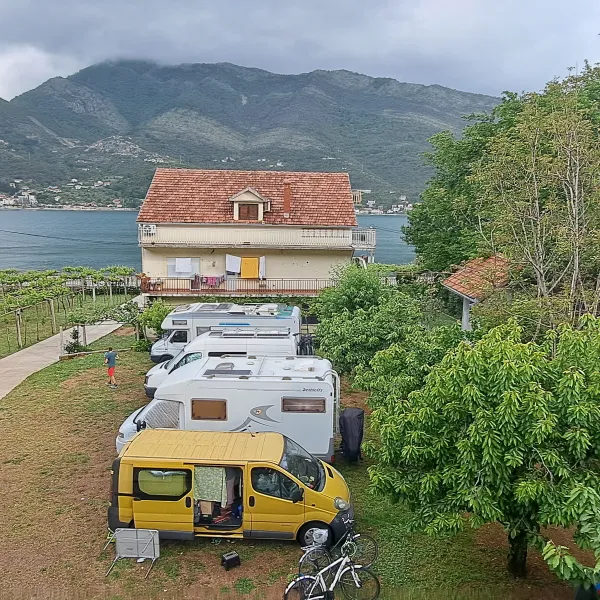 camping-verige-tivat-q4waz