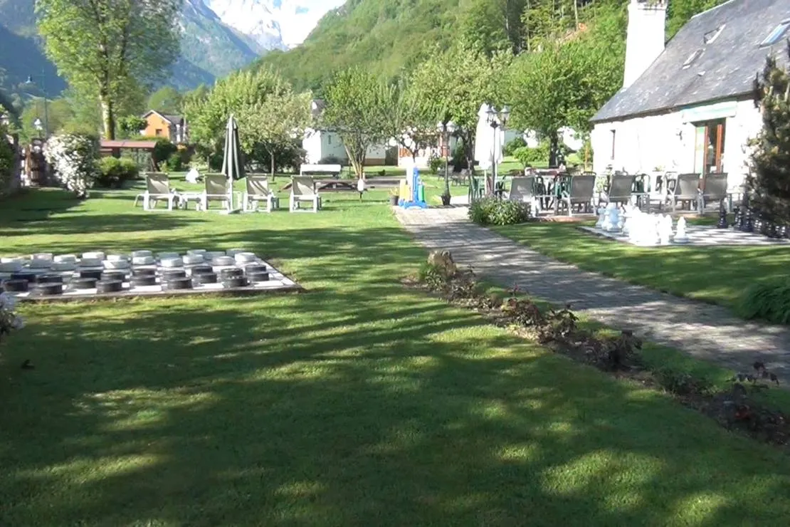 camping-lac-destaing-estaing-zcbqk