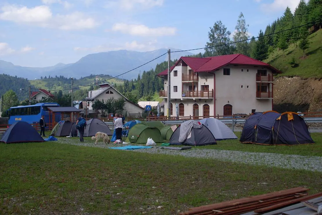 pensiune-camping-laura-borsa-borsa-assg1