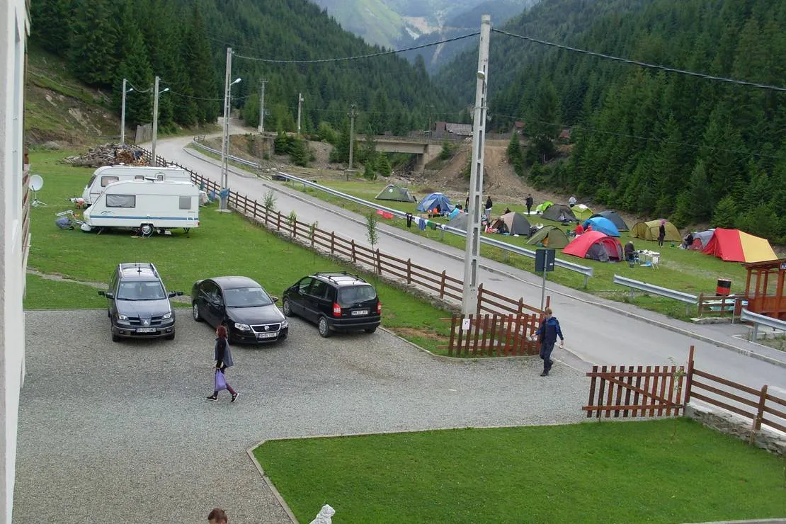 pensiune-camping-laura-borsa-borsa-r0rop
