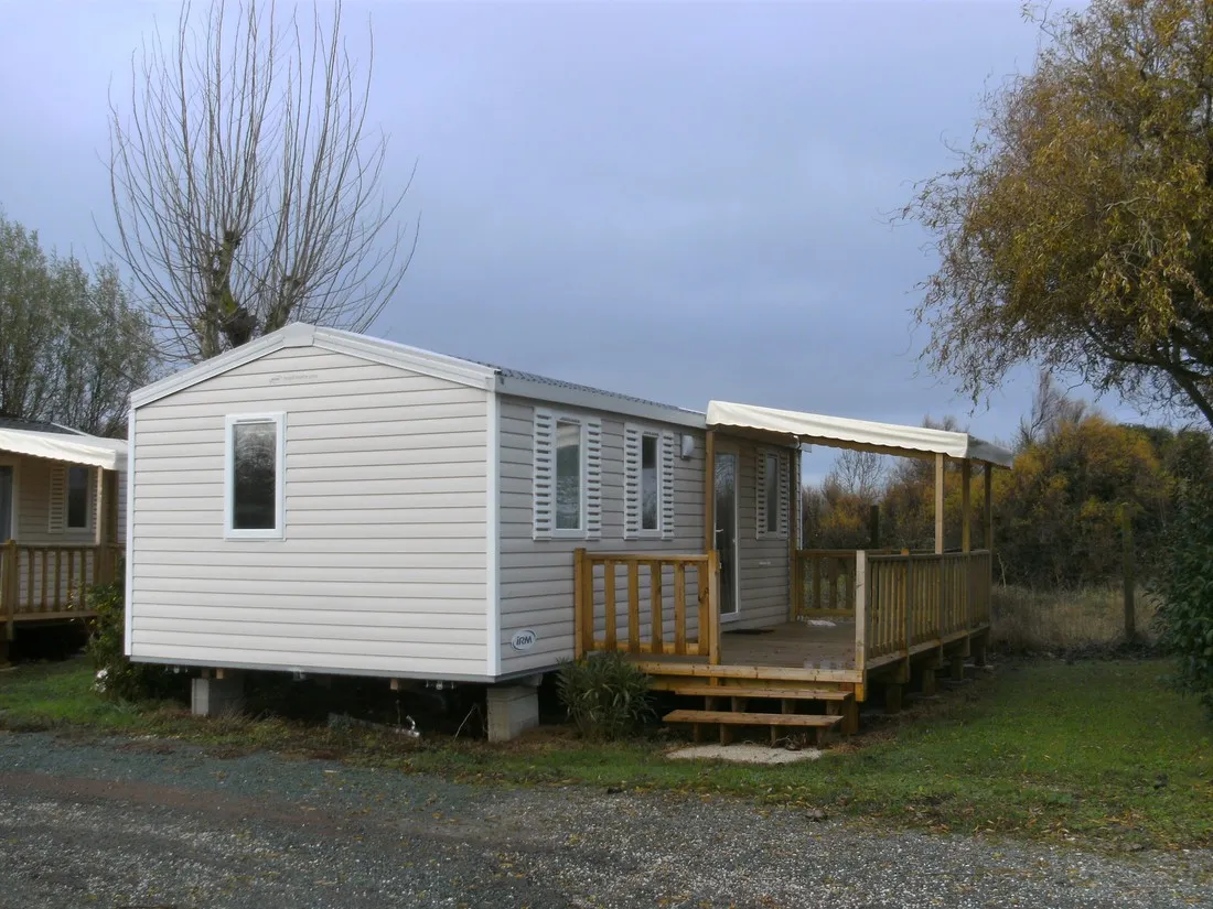 les-seulieres-st-denis-doleacuteron-ile-doleron-xahdc