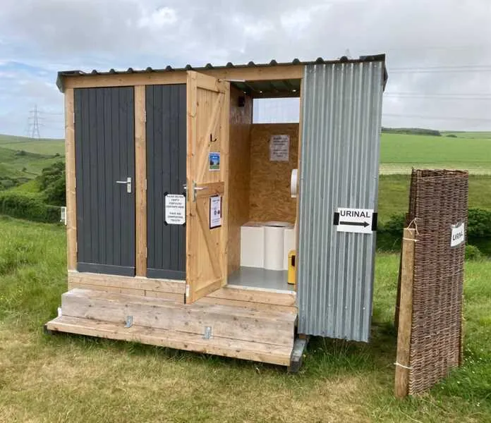 donkey-down-camping-at-culliford-tree-dorchester-yl6ay