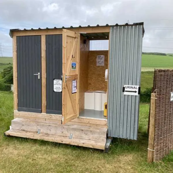 donkey-down-camping-at-culliford-tree-dorchester-yl6ay
