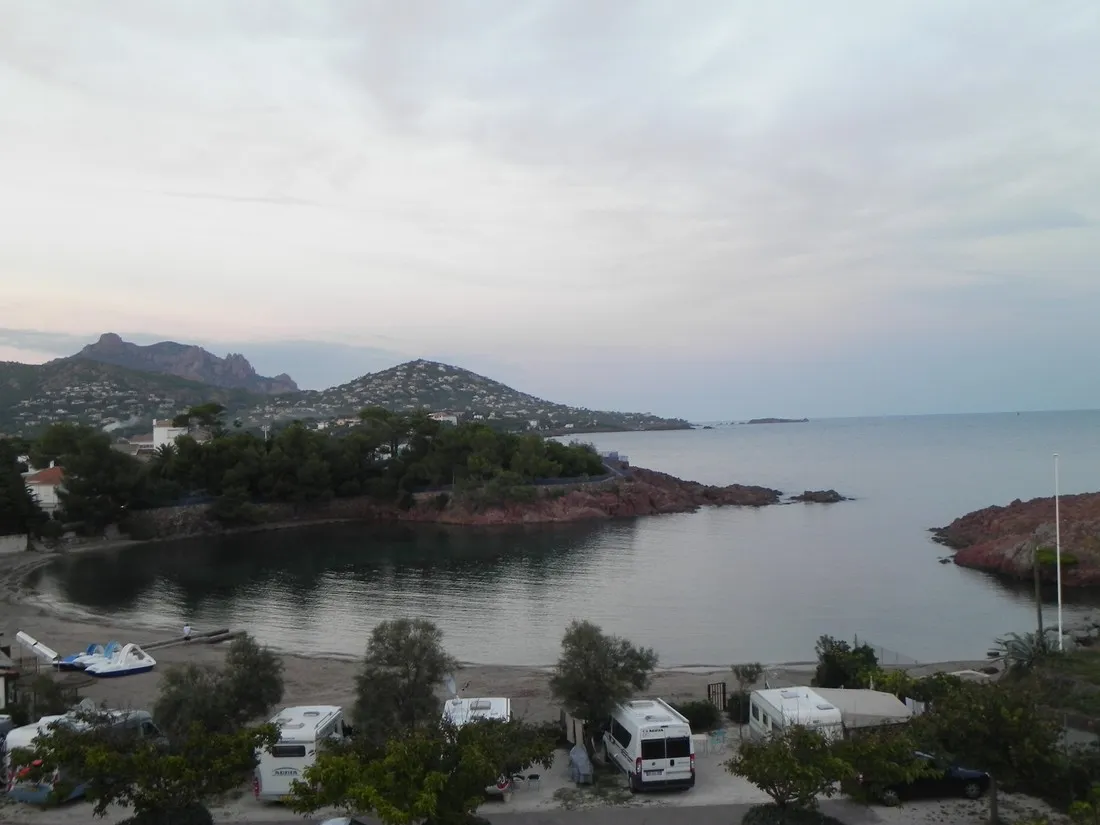 royal-saint-raphaeumll-agay-a0pj5