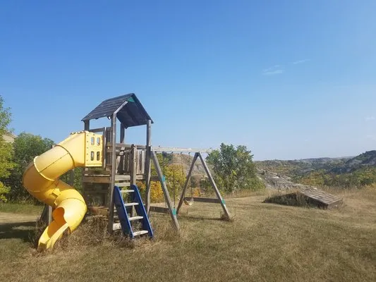 eastview-campground-badlands-trailrides-killdeer-mstrv